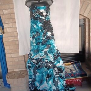 Jump Strapless Prom Homecoming Formal Blue Floral Beaded Long Maxi Dress